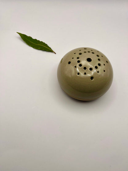 Vase pique-fleurs grain de sable